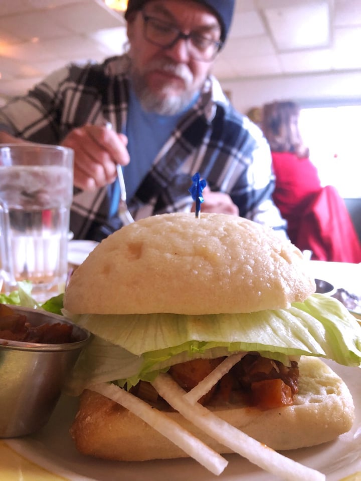 photo of Sunflower Vegetarian Restaurant Five tempeh sandwich shared by @ohhonestlyerin on  24 Nov 2019 - review