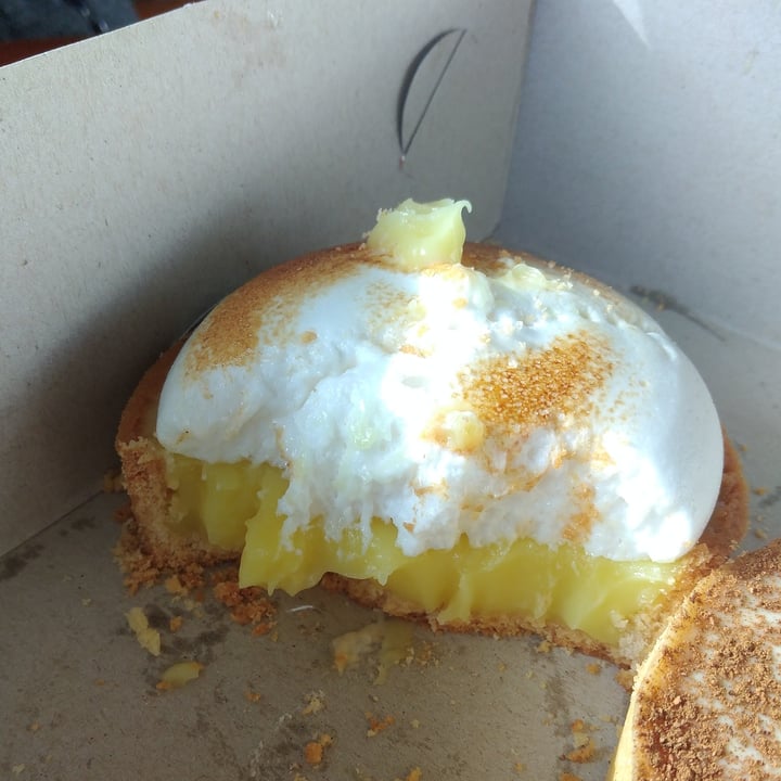 photo of Vegan Goods Market Lemon meringue tart shared by @laurenbettyd on  29 May 2022 - review
