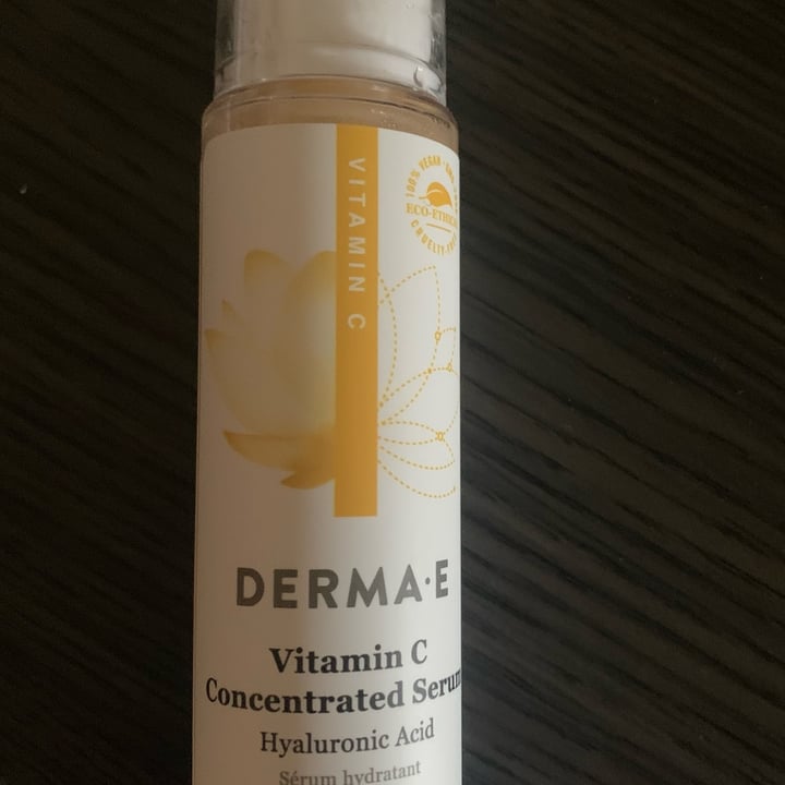 review photo of Derma E Vitamin C Concentrated Serum shared by @julianabee on 10 May 2022 - review