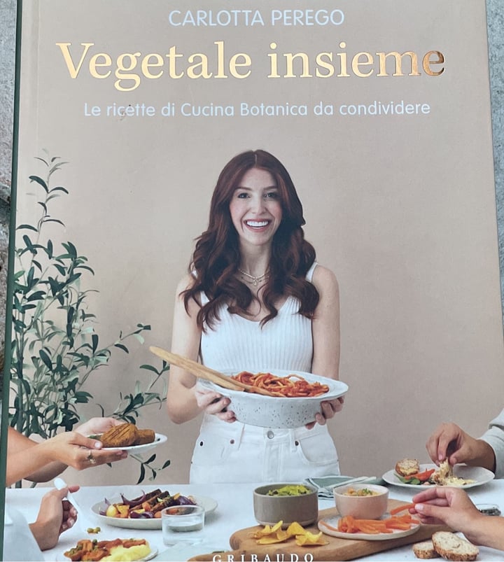 photo of vegetale insieme libro shared by @tiriz on  31 Jan 2023 - review