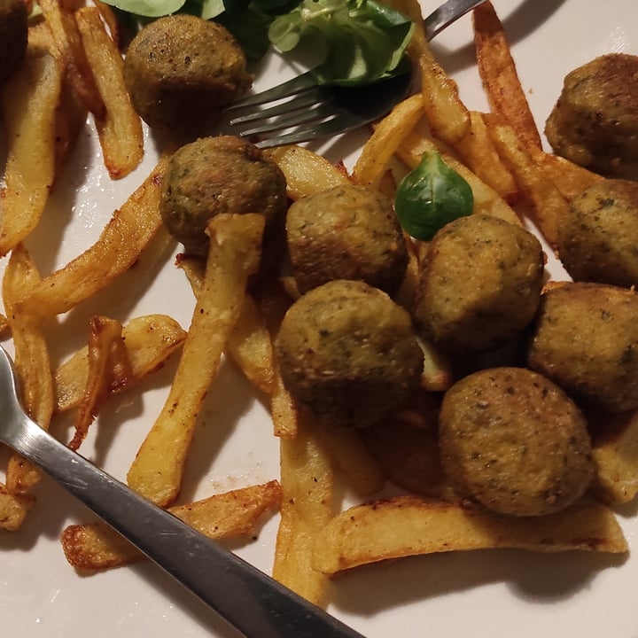 photo of iglo Green Cuisine Falafel shared by @nnn98 on  16 Jan 2022 - review