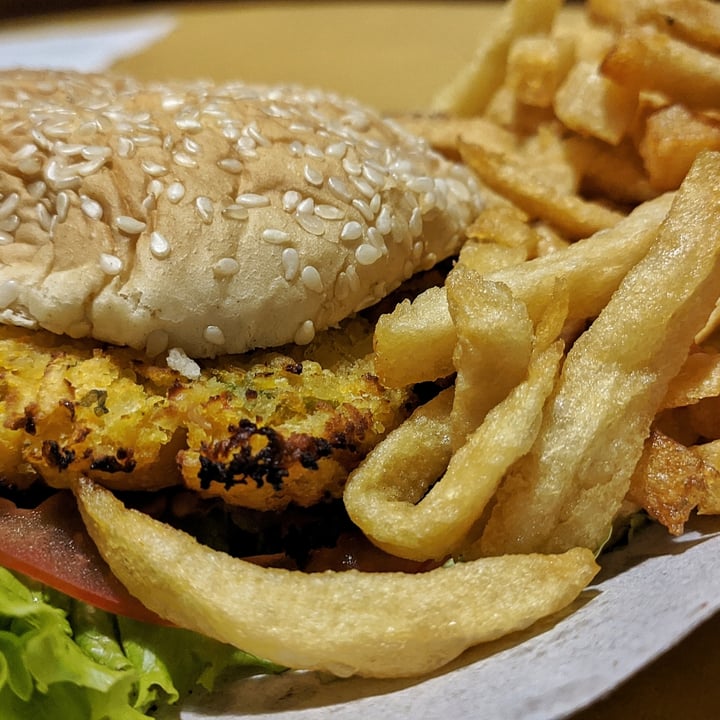 review photo of Pizzeria y Casa de Comidas Federico Hamburguesa shared by @ninna on 24 Jan 2021 - review