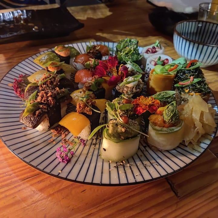 photo of Hitô Vegano Combinado De Sushis shared by @grecodri on  02 Mar 2022 - review