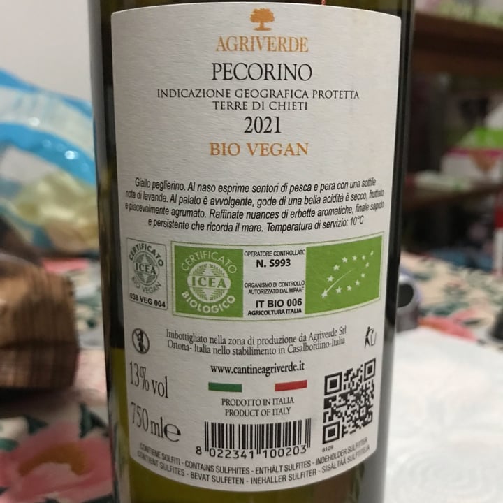 photo of Agriverde Vino Pecorino Vegano shared by @vegvale93 on  21 Apr 2022 - review