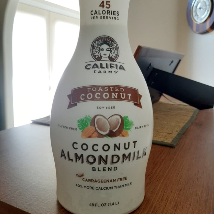 review photo of Califia Farms Toasted Coconut Almondmilk Blend shared by @chris10091 on 25 May 2020 - review