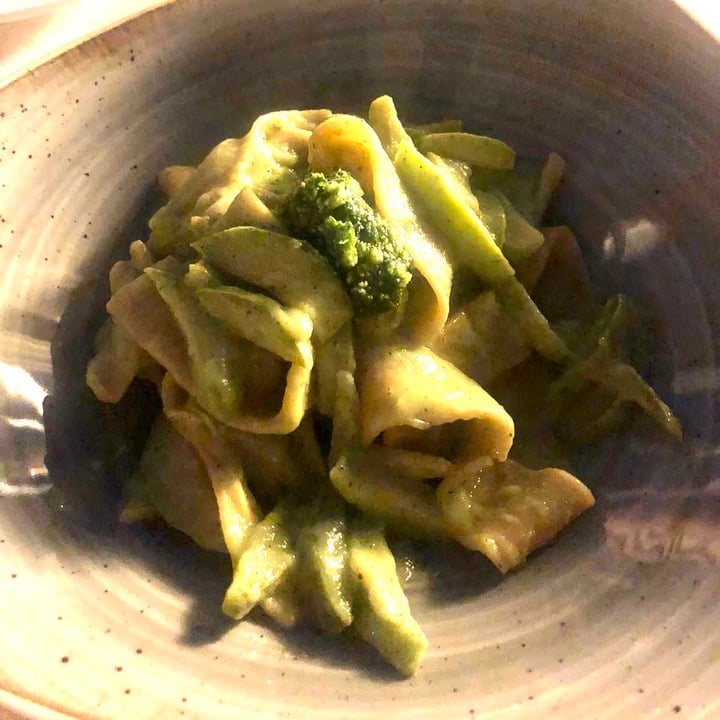 photo of Polisena L'Altro Agriturismo Tagliatella fatta in casa, zucchine, fiori e pesto all’aglio orsino shared by @khris on  25 Jul 2021 - review