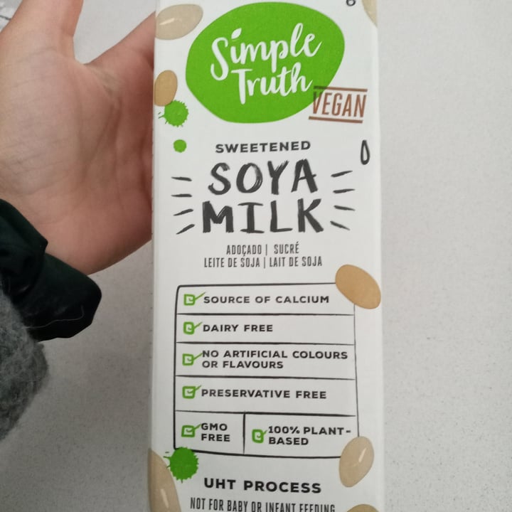 photo of Simple Truth Sweetened Soya Milk shared by @fruitfulfig on  03 Aug 2020 - review