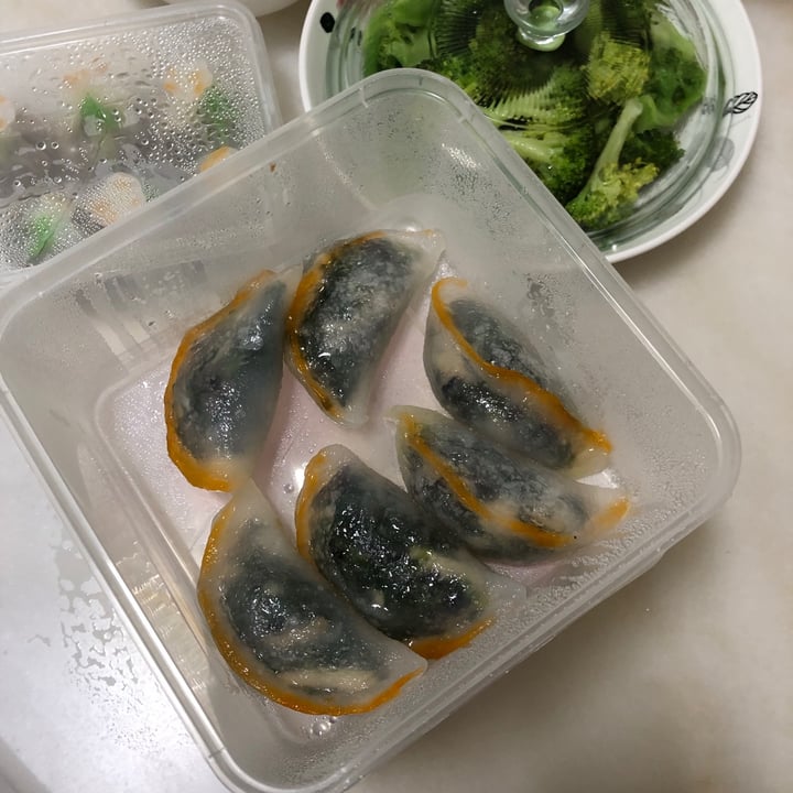 photo of Lotus Vegetarian Restaurant Wild Mushroom Crystal Dumplings shared by @hiiamyulin on  03 Jun 2021 - review