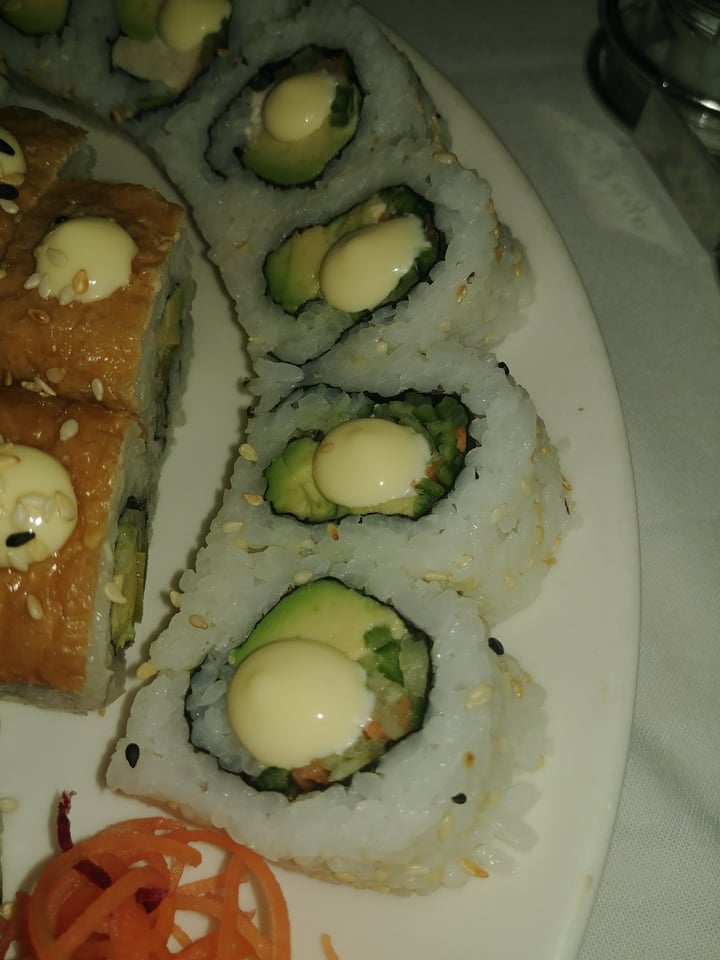 photo of Beluga Cape Town Vegan california rolls shared by @gracec on  23 Oct 2019 - review