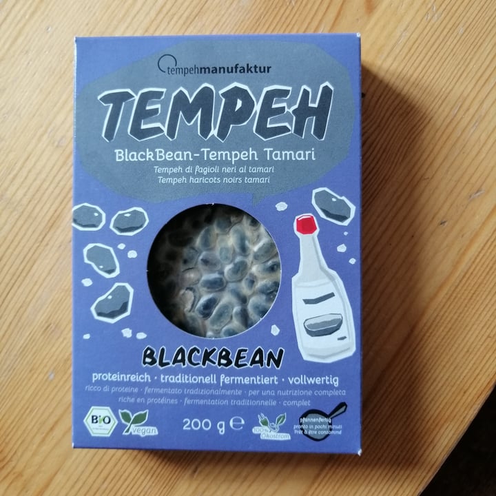 photo of Tempehmanufaktur Black Bean Tempeh Tamari shared by @evanitra on  06 Oct 2022 - review