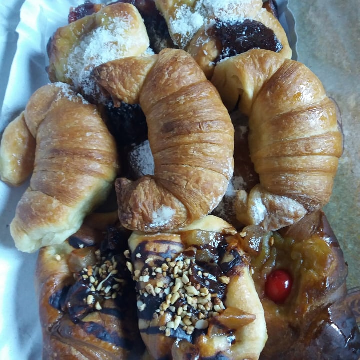 photo of Panadería DyD Facturas shared by @seamosuvoz on  28 Apr 2021 - review