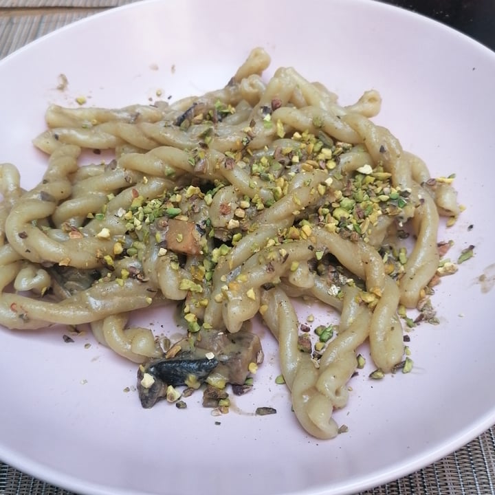 review photo of aTipico Busiate pistacchiose shared by @alexisveg269 on 25 Sep 2022 - review
