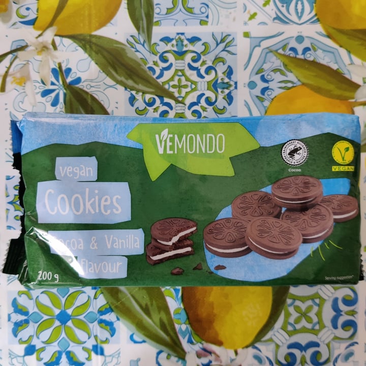 photo of Vemondo cookies cioccolato e vaniglia shared by @lucianothecat on  19 Sep 2022 - review