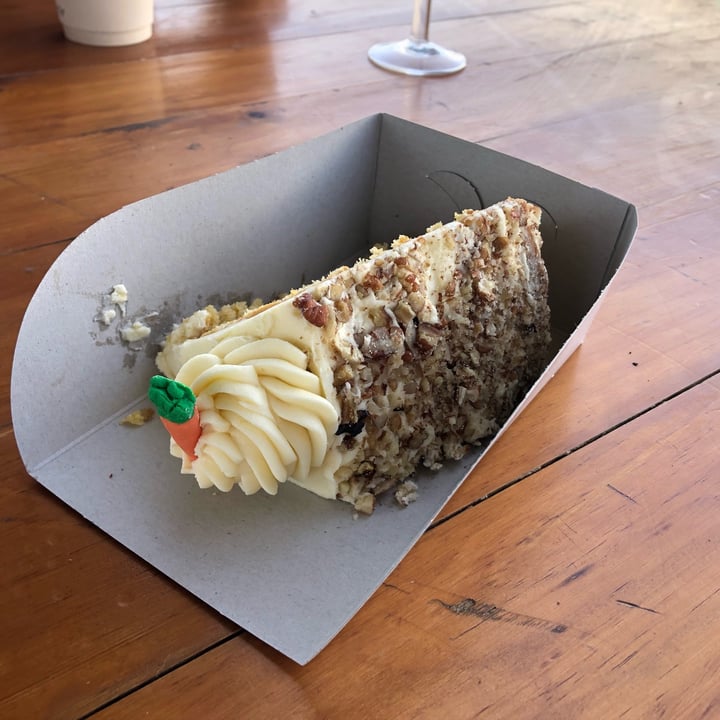 photo of Vegan Goods Market Carrot Cake Slice shared by @zsuz on  09 May 2022 - review