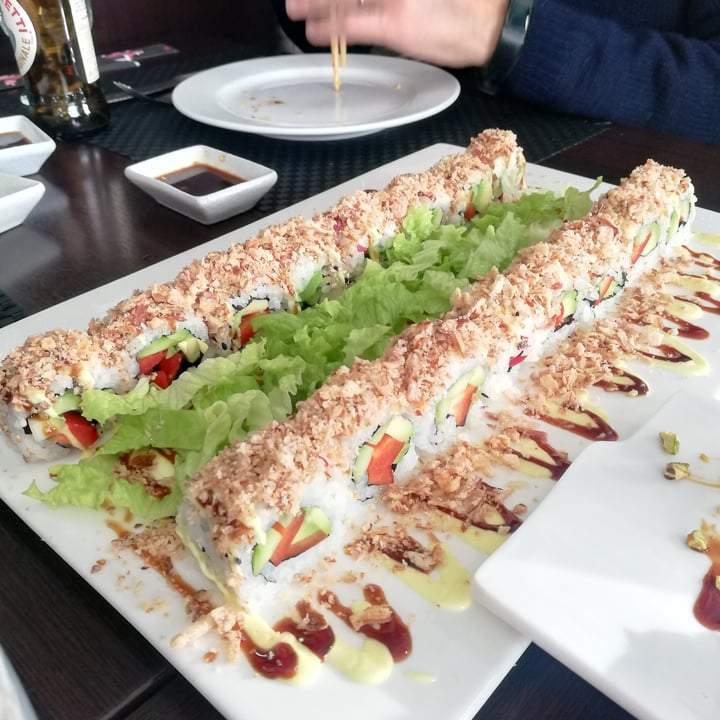 photo of Asia Fusion Sushi Crispy Onions Roll shared by @omsohum on  05 Dec 2021 - review