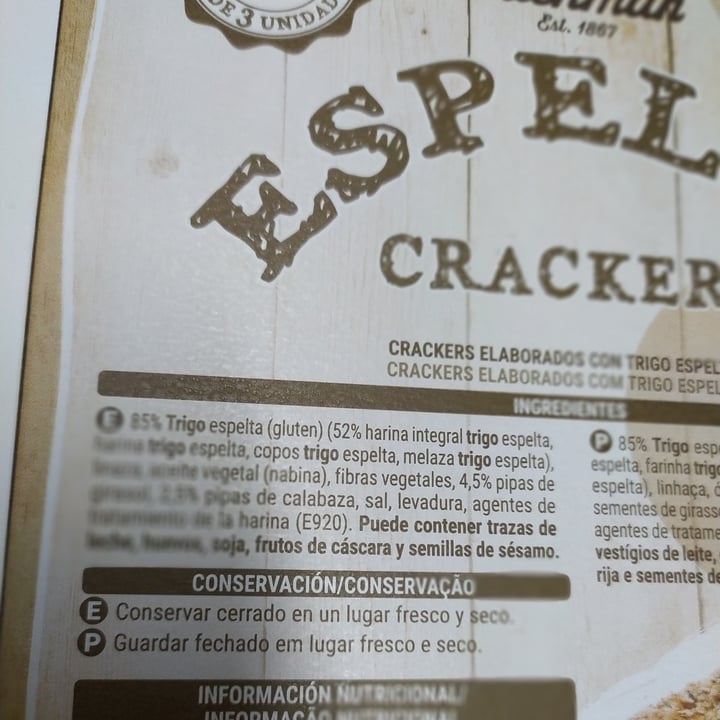 photo of Hacendado Crackers De Espelta shared by @estherdfv on  09 Jan 2022 - review