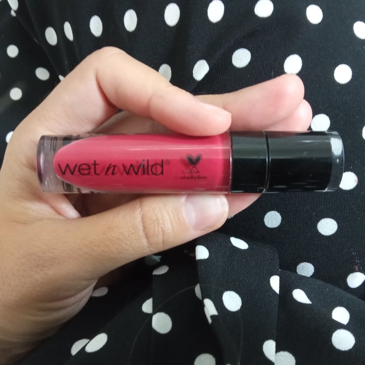 photo of Wet n Wild Beauty Liquid catsuit shared by @anabigrr on  06 Sep 2021 - review