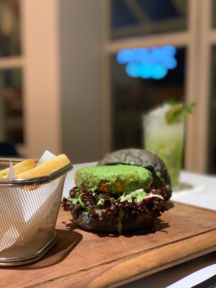 photo of Branché Bistro Vegetarian Tofu Burger shared by @amandatanasia on  30 May 2019 - review