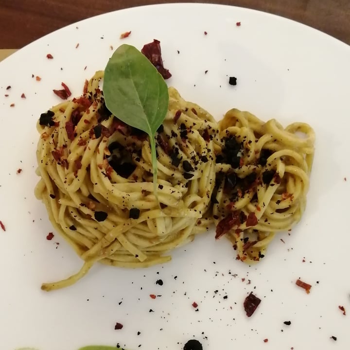 photo of The Margutta veggy food & art Linguine Ai Peperoni Arrosto shared by @fla2012 on  01 Oct 2022 - review