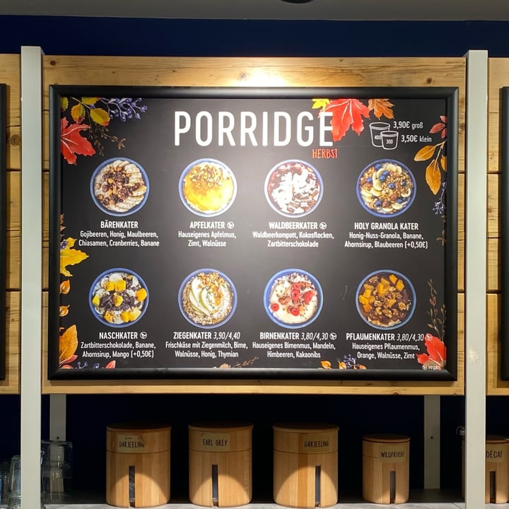 photo of Café Haferkater, Dresden Altstadt Pflaumenkater Porridge shared by @dalcorie on  31 Oct 2021 - review