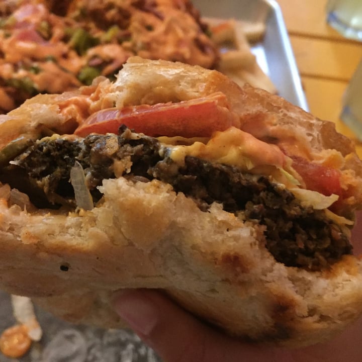 photo of Fat Vegan Hamburguesa Fat Vegan shared by @zullybee on  10 Apr 2021 - review