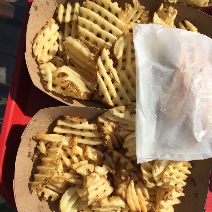photo of Angry Trout Cafe Fries shared by @rachel0211 on  27 Aug 2020 - review