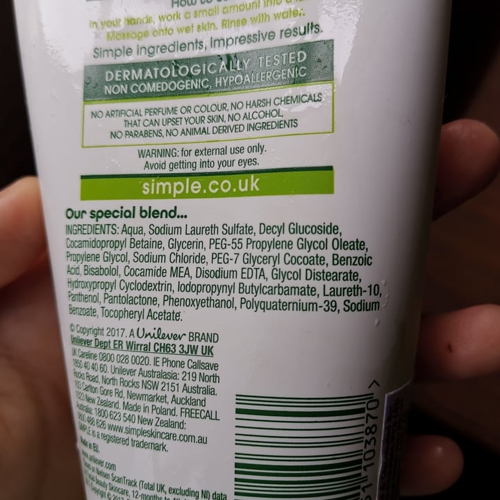 review photo of Simple Moisturising facial wash shared by @plantiful on 17 Jun 2020 - review