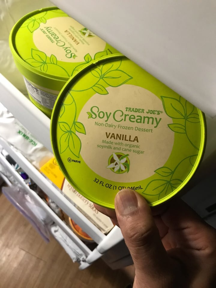 photo of Trader Joe's Soy Creamy Vanilla Ice Cream shared by @mgurunathan on  26 Dec 2019 - review