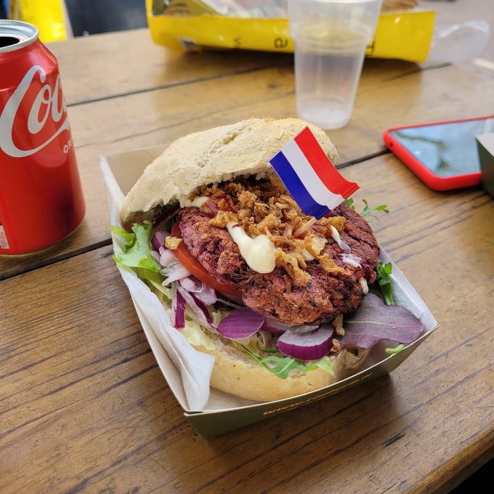 review photo of FoodCrib Plant based burger shared by @marghegreen on 15 Mar 2022 - review