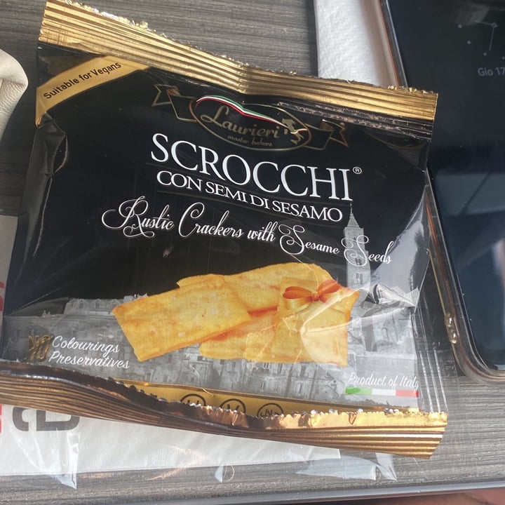 photo of Laurieri Scrocchi con semi di sesamo shared by @elisabuzzoni on  17 Mar 2022 - review