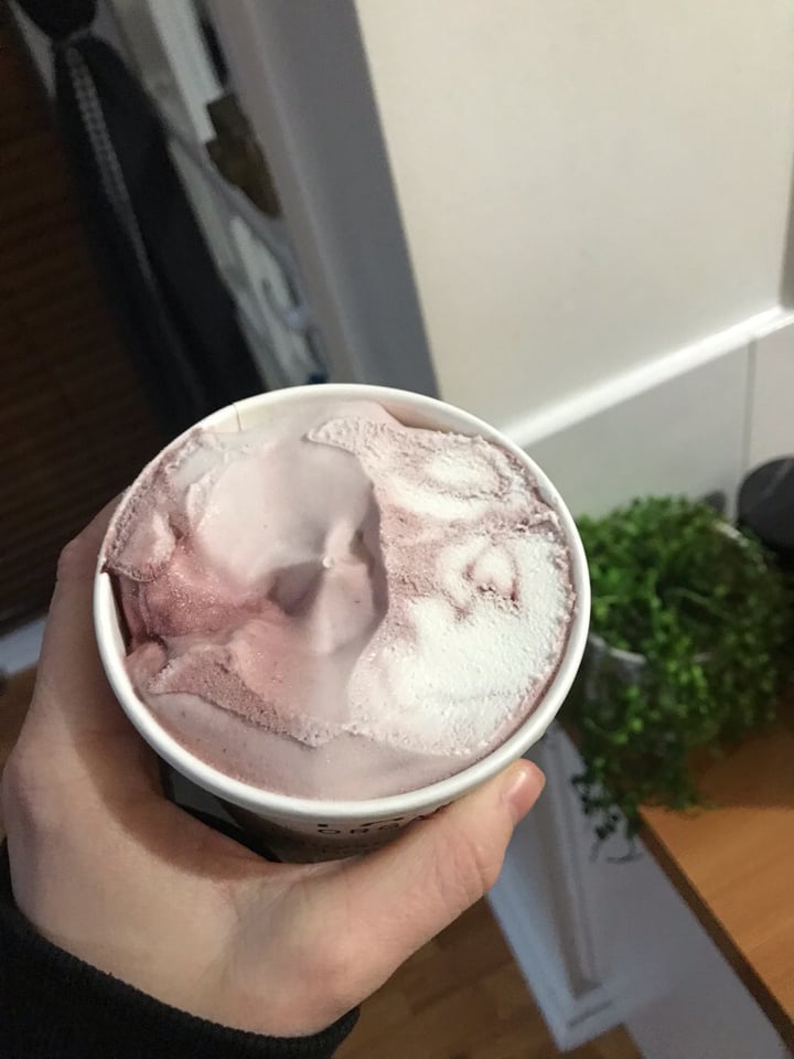 photo of Pana Organic Boysenberry cheesecake ice cream shared by @tenayagray on  06 Sep 2019 - review