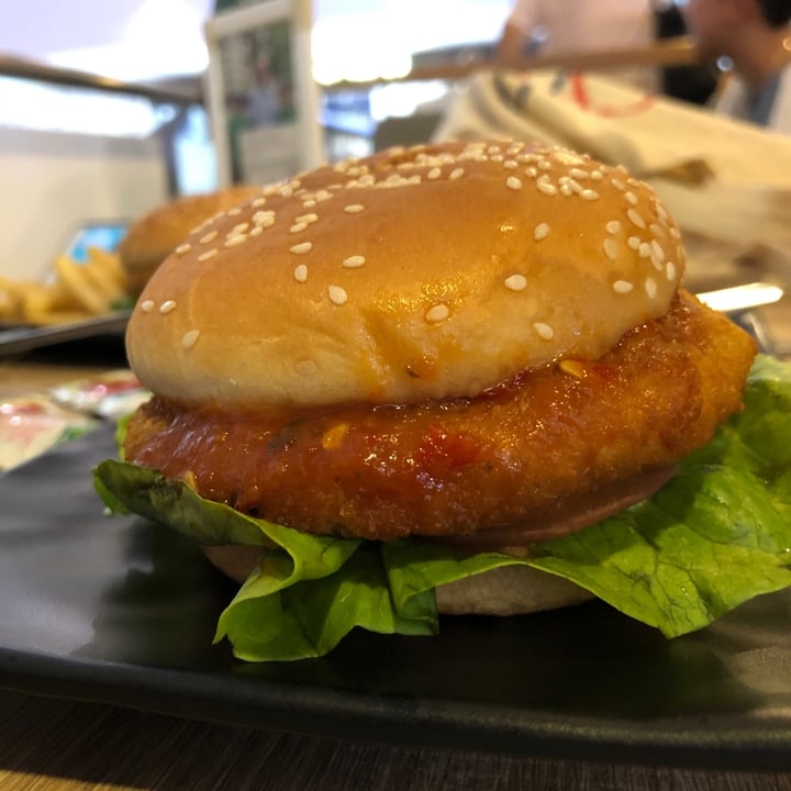 photo of GreenDot - NEX Thai Spicy Konnyaku Burger (Vegan) shared by @soy-orbison on  04 Dec 2019 - review