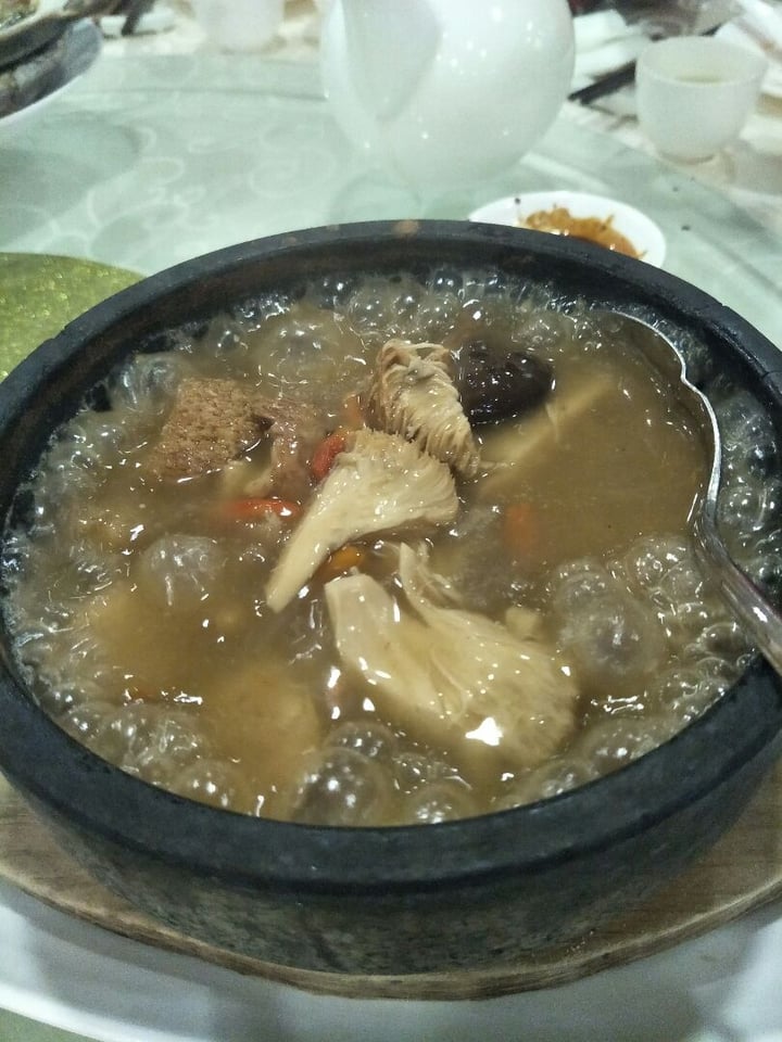 photo of Miao Yi Vegetarian Restaurant Herbal Monkeyhead Mushroom Pot shared by @lou on  06 Aug 2019 - review
