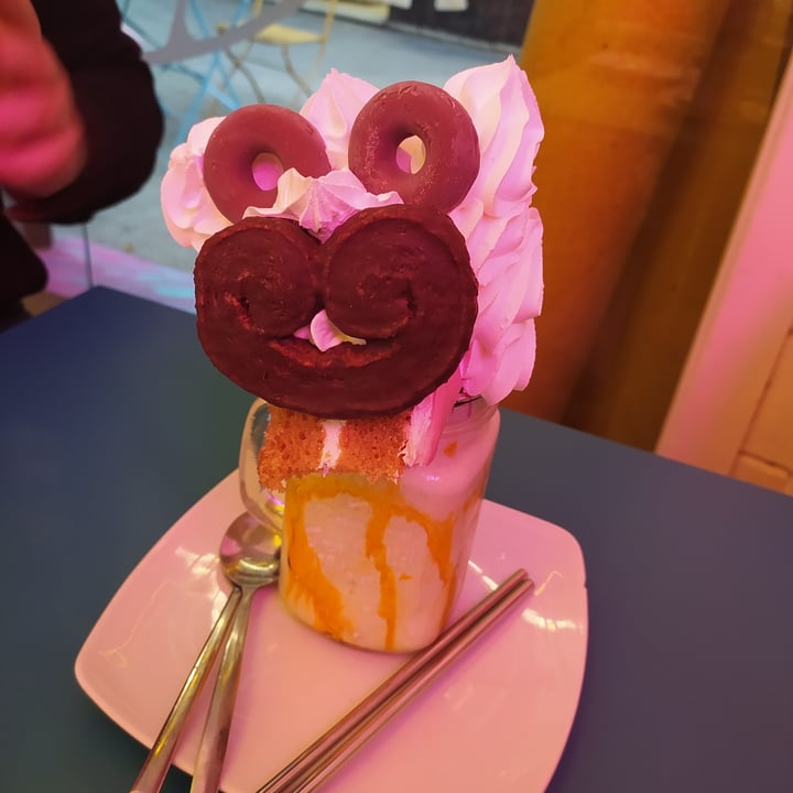 review photo of Freedom Cakes Freak shake shared by @teysis on 15 Nov 2021 - review