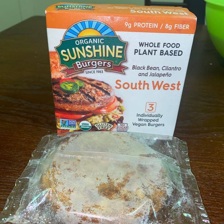 photo of Organic Sunshine Burgers South West, Black Bean, Cilantro Patties shared by @abbbyrodr096 on  08 Dec 2020 - review