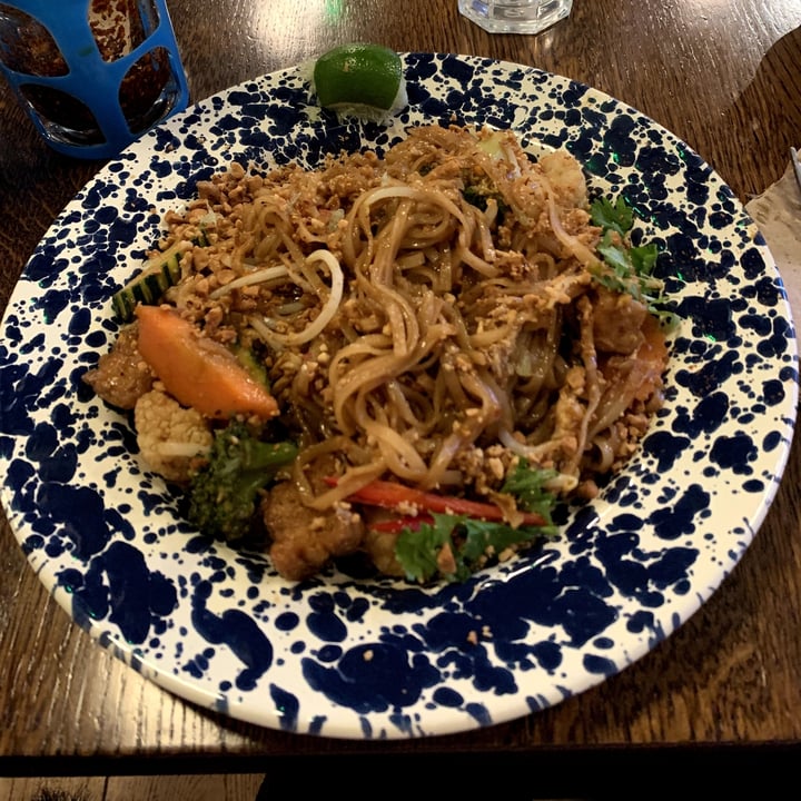 photo of Rosa's Thai Cafe Bluewater Pad thai shared by @jamie371993 on  26 Aug 2020 - review