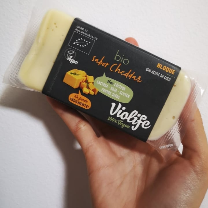 photo of Violife Bio sabor Cheddar Block shared by @alexandramp on  21 Feb 2021 - review