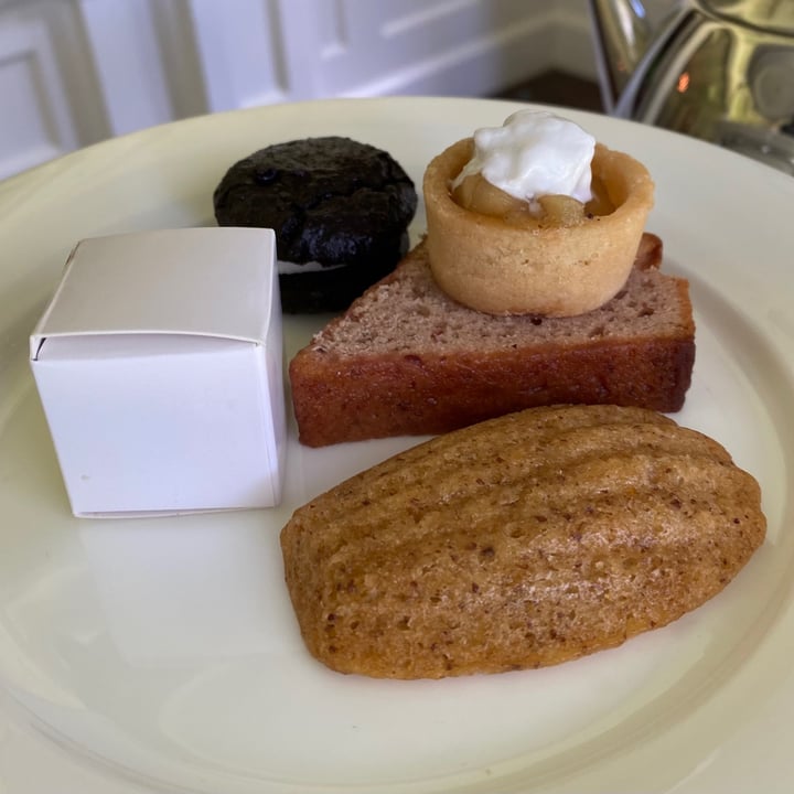 photo of The Dining Room at Butchart Gardens Afternoon Tea shared by @veganskaz on  19 Aug 2021 - review