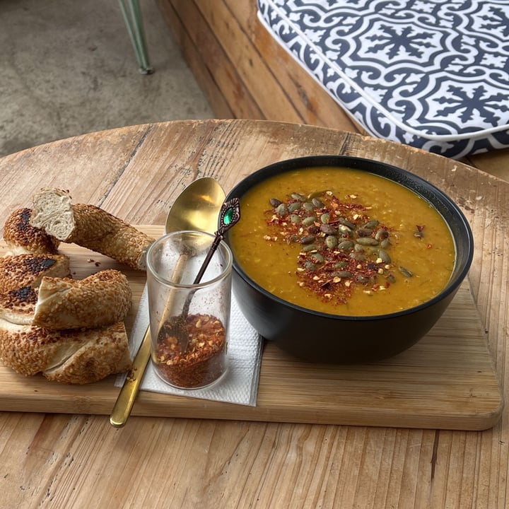 photo of Love Your Soul Red Lentil Dahl Soup shared by @veganadam on  01 Jun 2022 - review