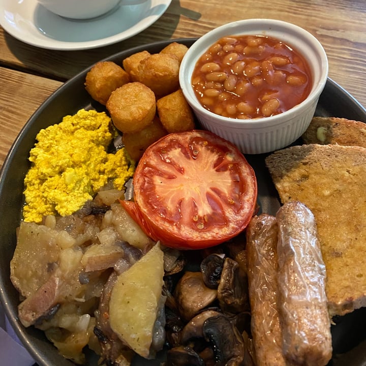 review photo of Super Natural Cafe Full English Breakfast shared by @bigmikey on 05 May 2022 - review