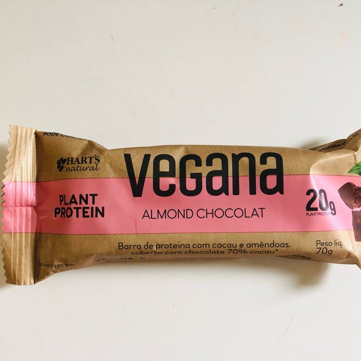 photo of Hart's Natural Barra De Proteina Almond Chocolat shared by @rezitta on  01 Jun 2022 - review
