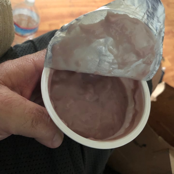 photo of Chobani Oat-Based Blueberry Pomegranate Yogurt shared by @raatz on  28 May 2020 - review