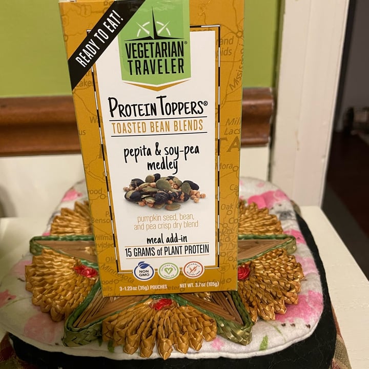 review photo of Vegetarian Traveler Protein Topper (pepita & soy-pea medley) shared by @omifan on 26 May 2022 - review