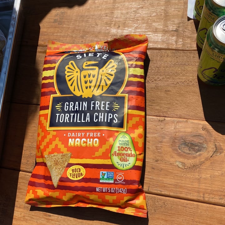 photo of Siete Family Foods Grain Free Tortilla Chips Dairy Free Nacho shared by @taesuh on  13 Mar 2021 - review