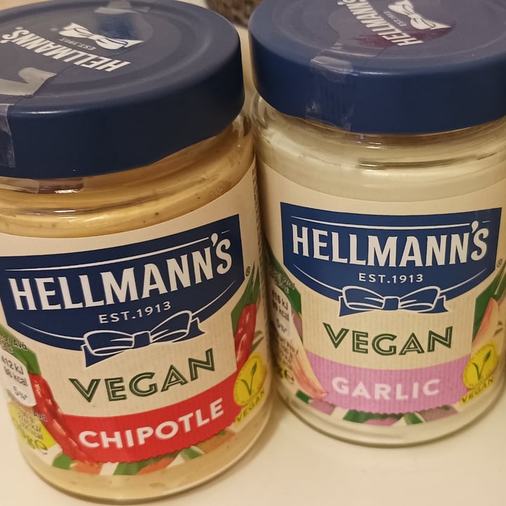 photo of Hellmann’s Vegan Chipotle and Garlic Mayonnaise shared by @annie341 on  25 Apr 2022 - review