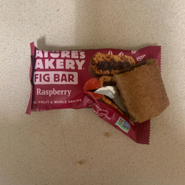 photo of Nature's Bakery Fig Bar Raspberry shared by @katyinmpls on  30 Oct 2020 - review