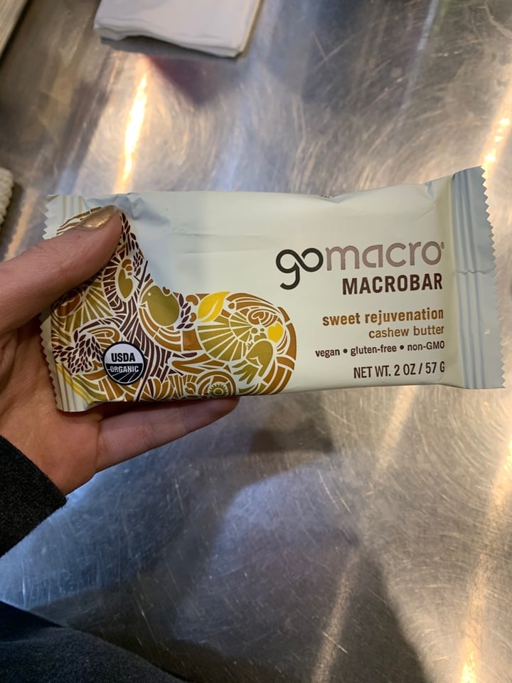 review photo of GoMacro Cashew butter bar shared by @gaxcelson on 26 Jan 2020 - review