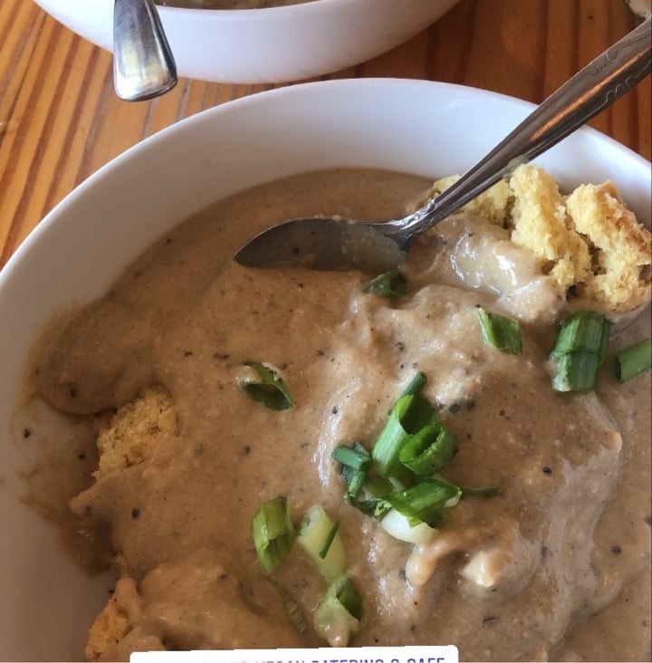 photo of Cleveland Vegan Biscuits and Gravy shared by @sierrarose on  25 Jul 2020 - review