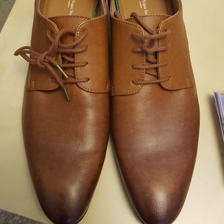photo of Will's Vegan Store Slim sole tan leather shoe shared by @vegan-paul on  01 Jan 2022 - review
