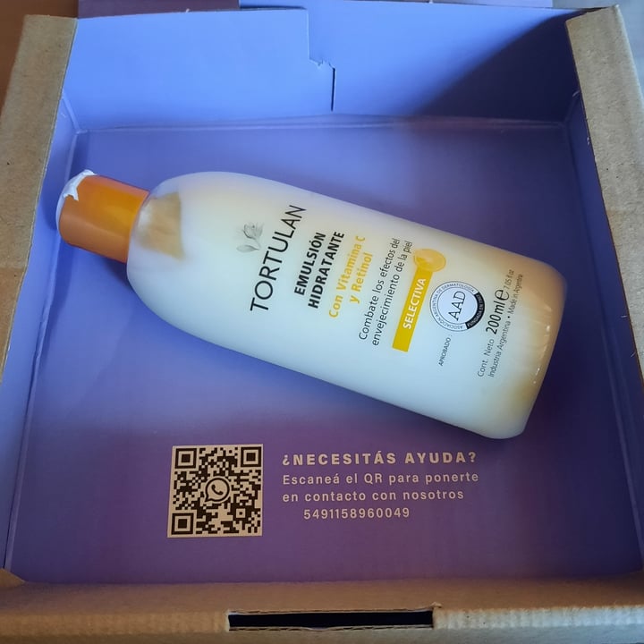 photo of Tortulan Emulsión Hidratante Con Vitamina C Y Retinol shared by @salatinor on  28 Mar 2022 - review